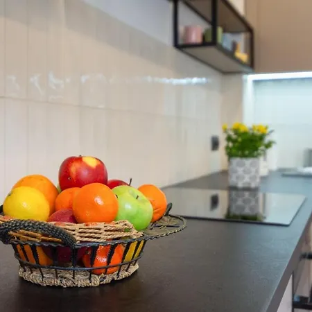 Bright Rose Lejlighed