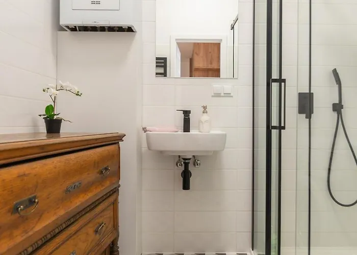 Apartment Bright Rose